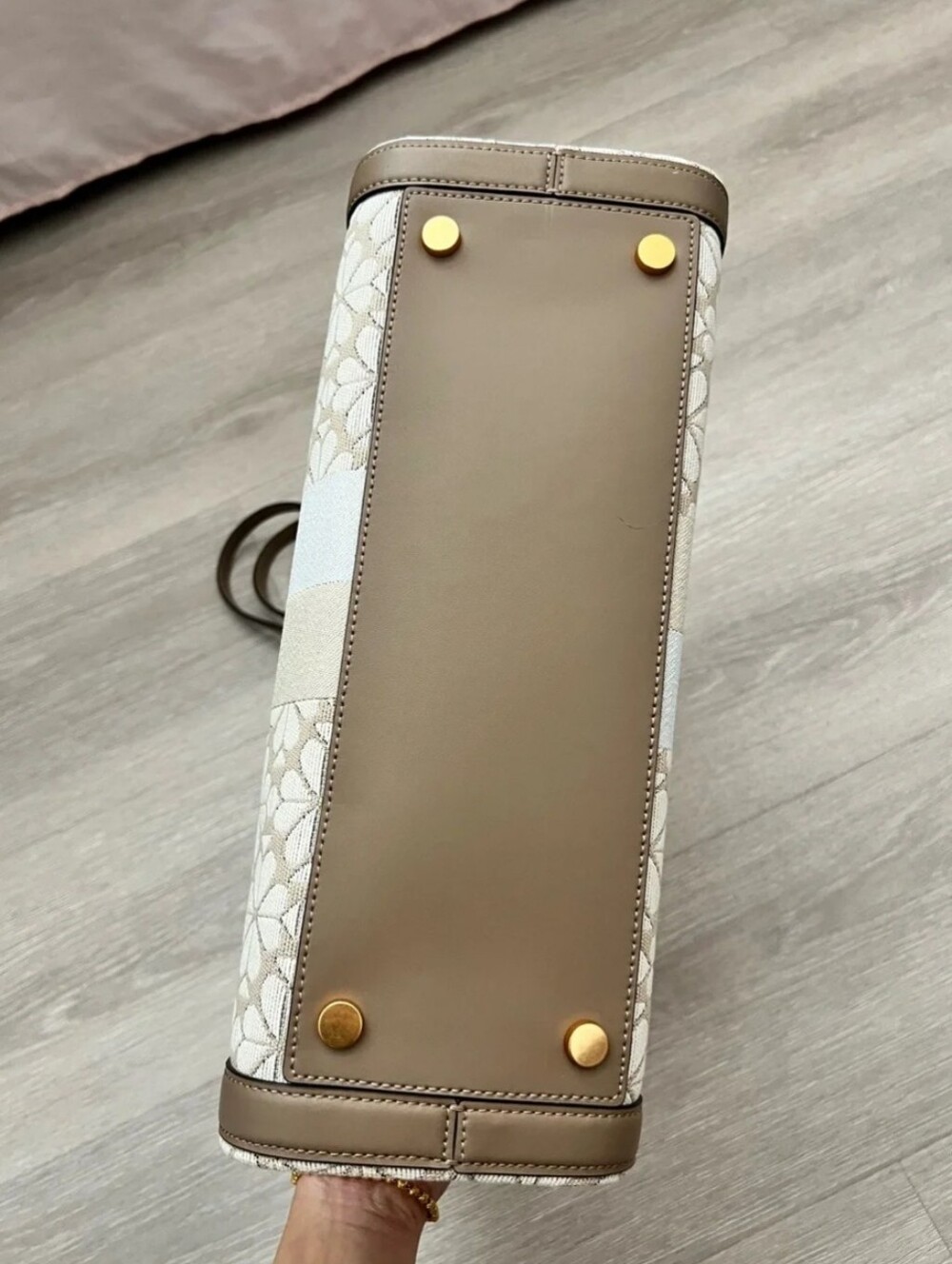 ‼️ON SALE‼️ New Authentic -Kate Spade Neutral Floral Canvas Tote With Dust Bag - Picture 15 of 16